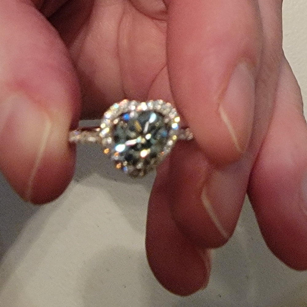 Moissanite Green Heart-Shaped Ring